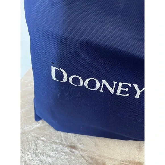 Dooney & Bourke Natural Leather Canvas XLG Wilson Travel Zebra Tote HandbagNWT - Picture 15 of 15